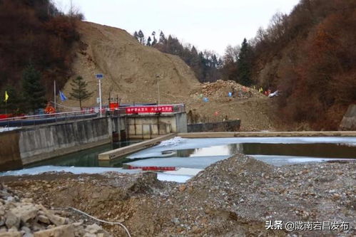 全市一季度重大项目观摩组深入宕昌县观摩土石方工程施工进展